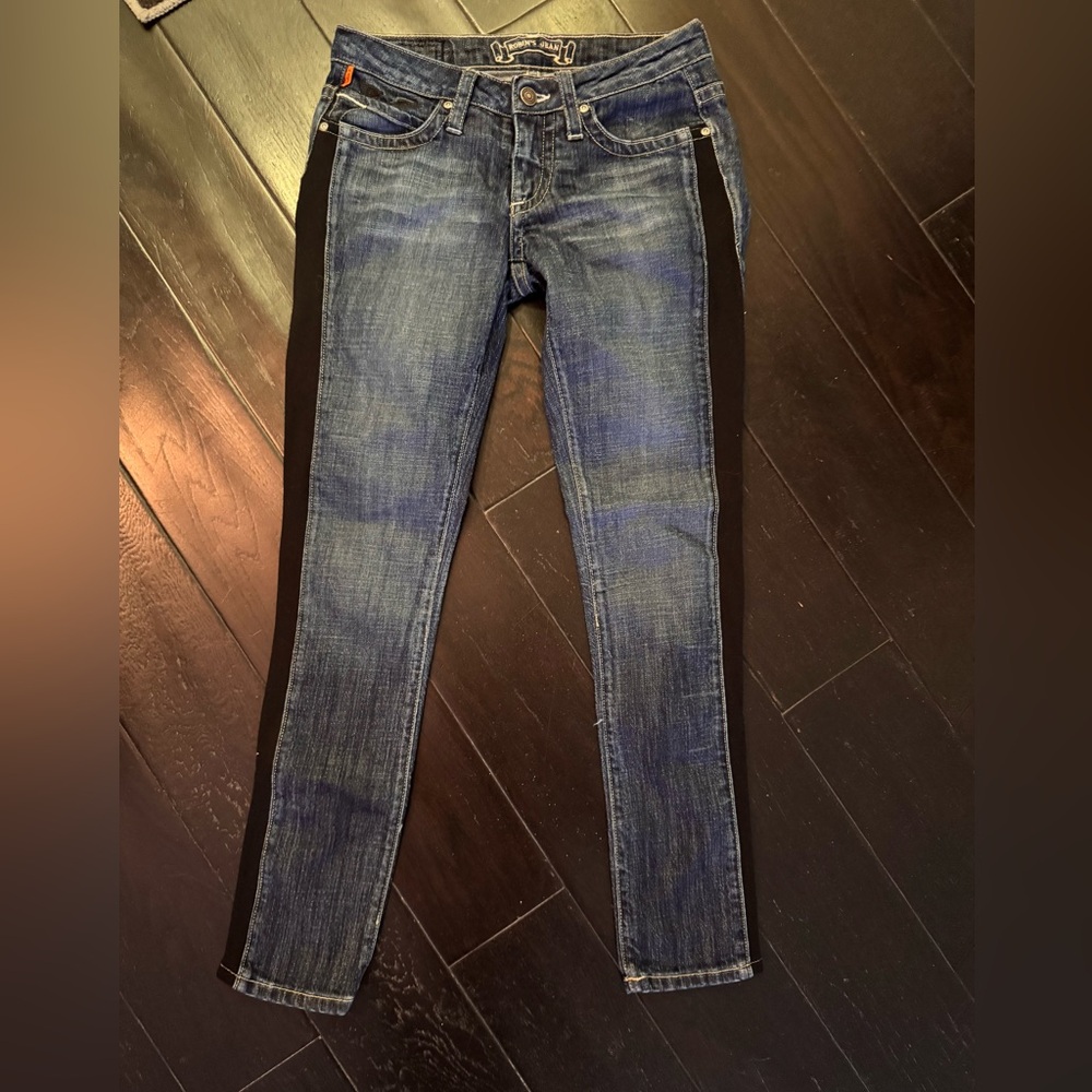 Robin’s Jean low rise Jeans Size 25
